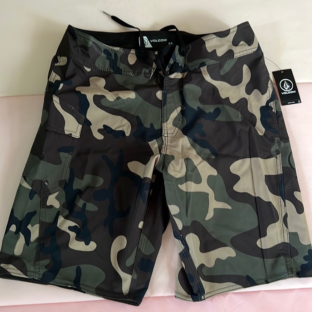 NWT Volcom Board Shorts
